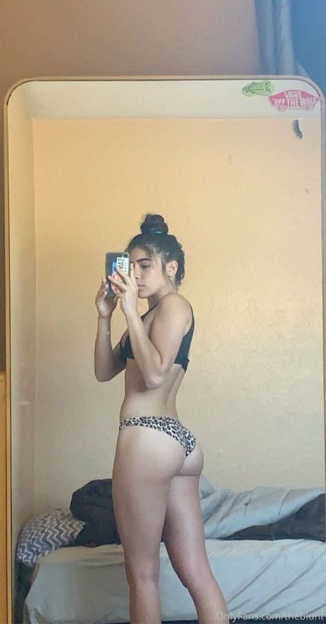 18歳以下の無料OnlyFans トップ ギャラリー