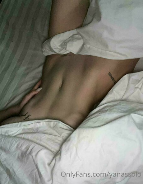 Yana Solo ポルノスター ホット ギャラリー