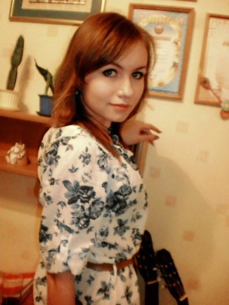 曲線美の女の子オンリーファンズ エロチック 写真