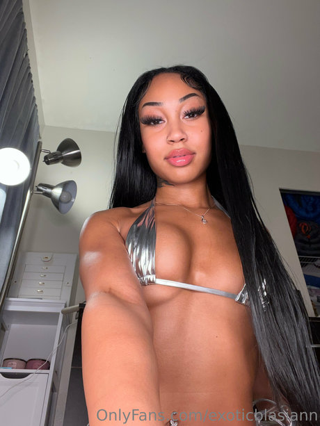 Exoticblasiann_ ポルノスター ギャラリー