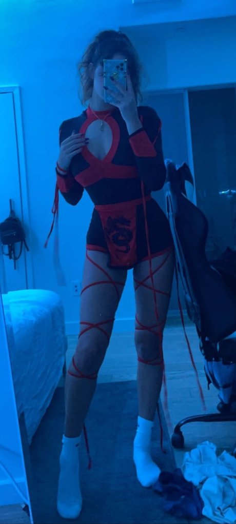 金髪の射精OnlyFans ホット 写真