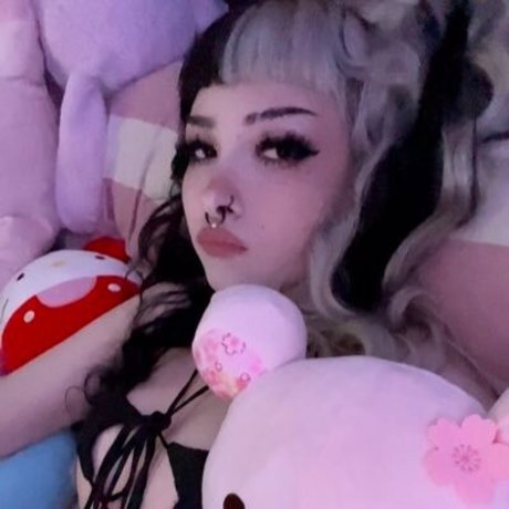 Evilgirll ヌードスター 写真