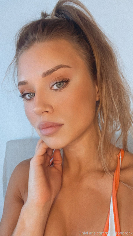 Madison Brock_ ヌードのポルノスター 写真