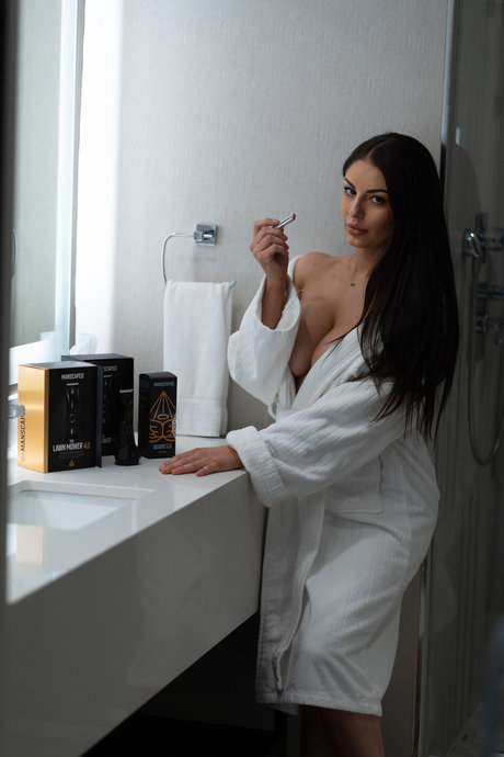 Risrose ポルノスター 写真