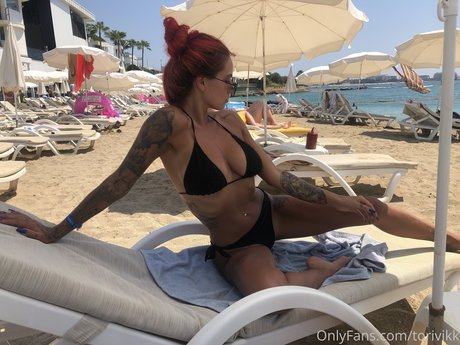 ミニドレス OnlyFans ベスト 画像