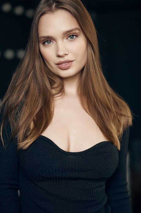 小人ヌードオンリーファンズ 美しい裸 写真