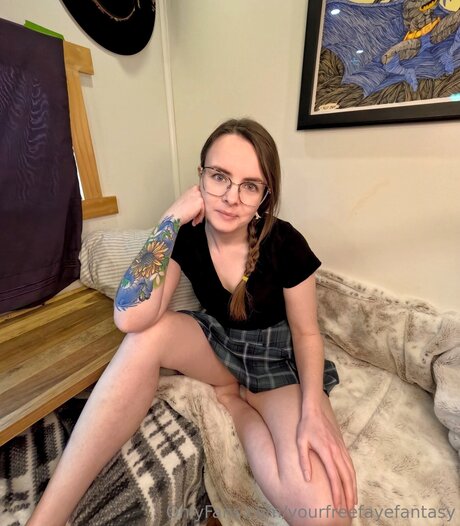 Yourfreefayefantasy 素敵なポルノスター 写真