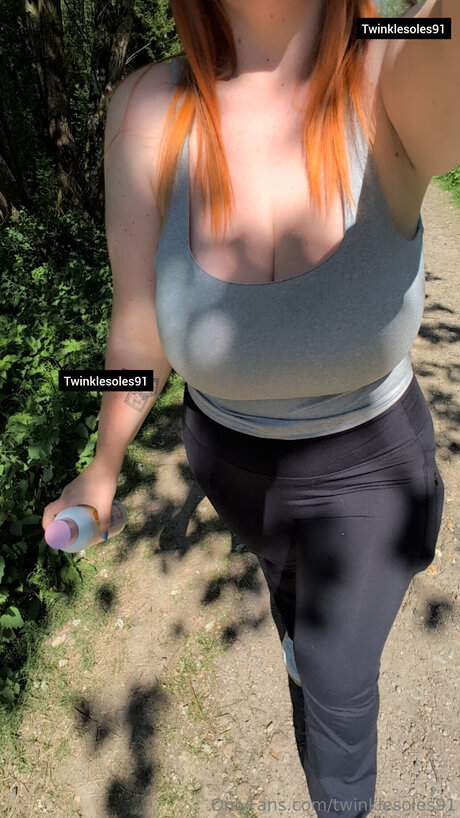 アジアンツインズOnlyFans 無料ポルノ 写真