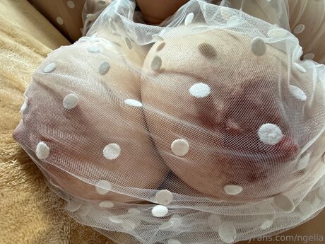 金髪レズビアンオンリーファンズ ホットヌード 写真