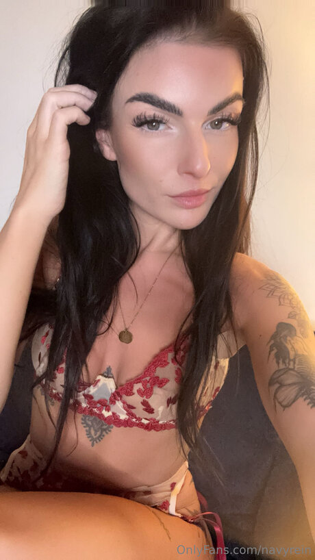 Navyrein セクシーなスター 画像