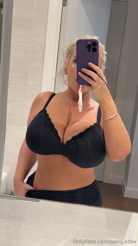 Parisjadex 最高の女優 写真