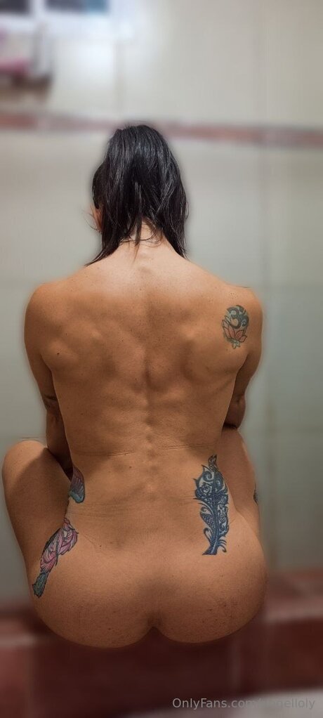 Angelloly 高品質のポルノスター 画像