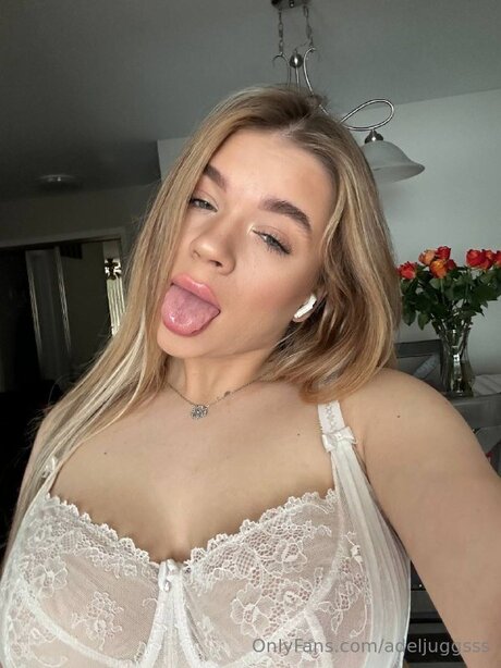 曲線美のクーガーOnlyFans 無料 ギャラリー