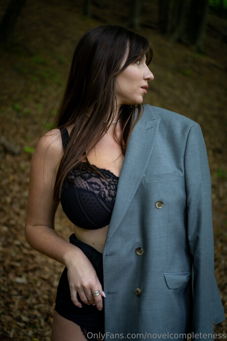 Novelcompleteness 完璧なスター 写真