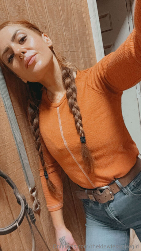 Theklewlesscowgirl 高品質のポルノスター 画像