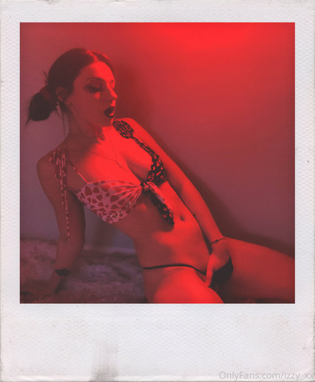 パフィーオンリーファンズ アートヌード 写真