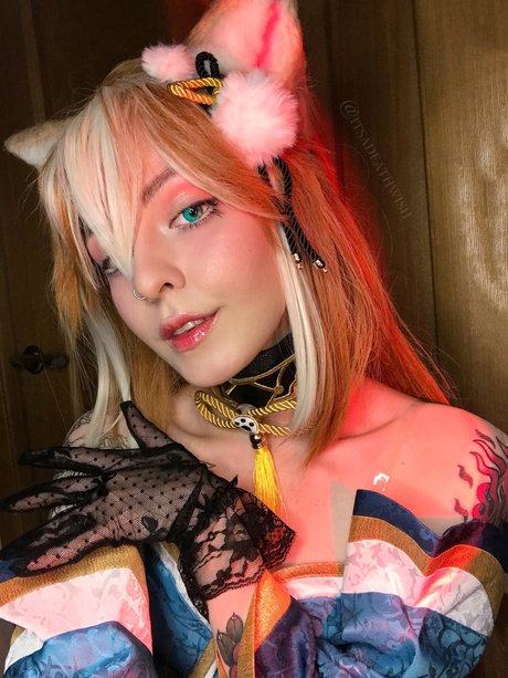 ヌード教師オンリーファンズ セクシーヌード 写真