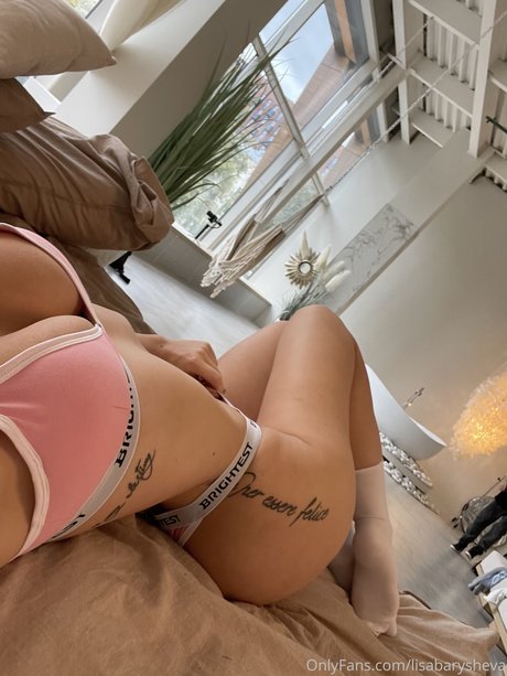 Lisa Barysheva_ アートスター 写真