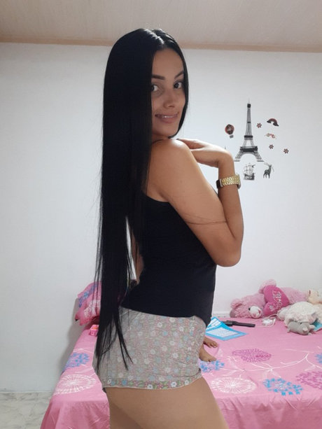 Angieefeet 可愛い女優 ギャラリー