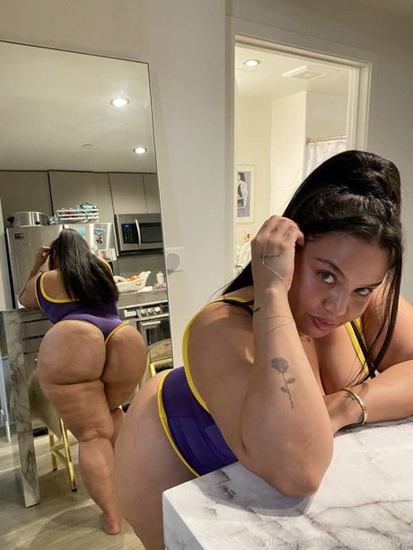 垂れ下がった熟女OnlyFans ポルノ 画像