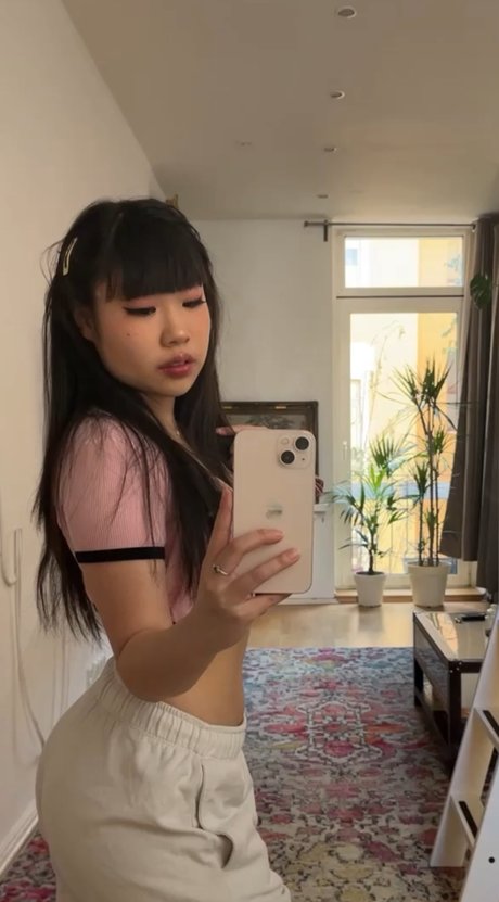 ブルネットの猫OnlyFans 無料ポルノ 画像