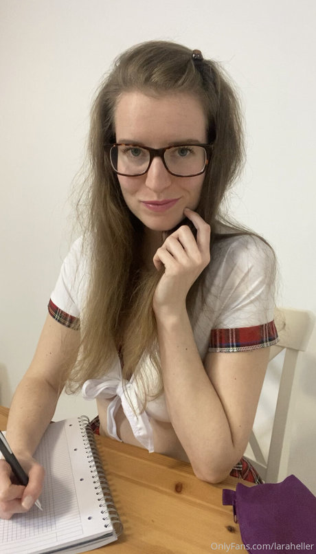 Laraheller 高品質女優 画像