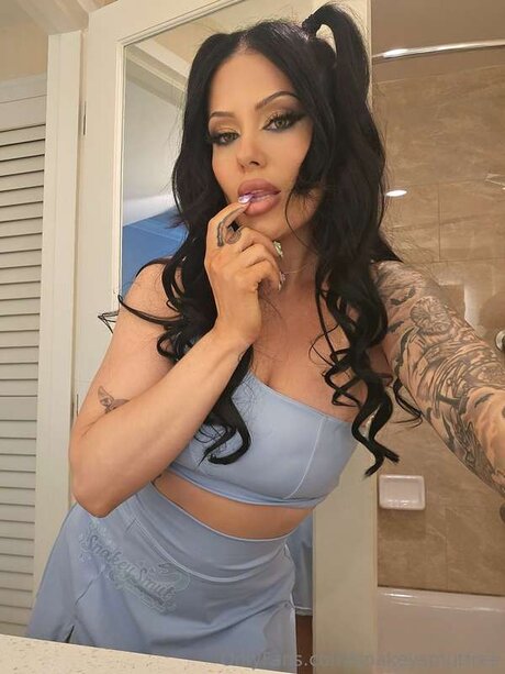 Snakeysmutfree 完璧なスター ギャラリー