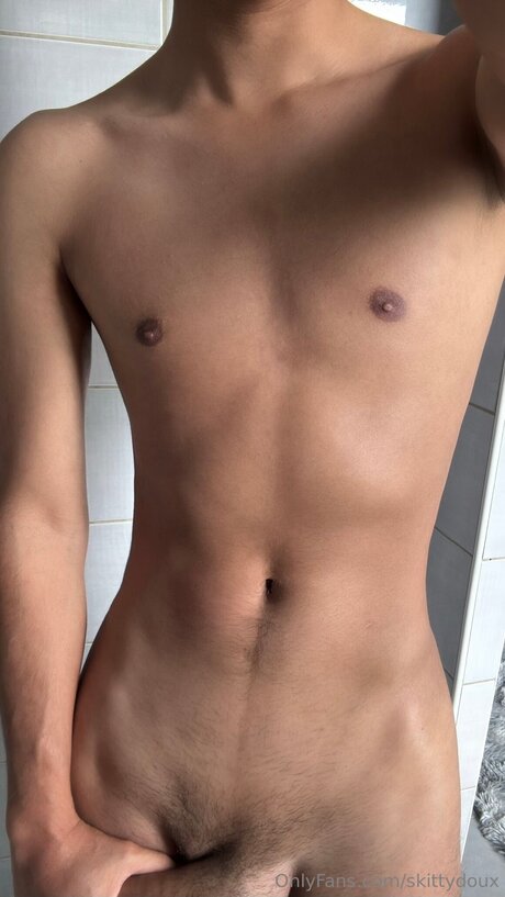 Skittydoux 高品質モデル 画像