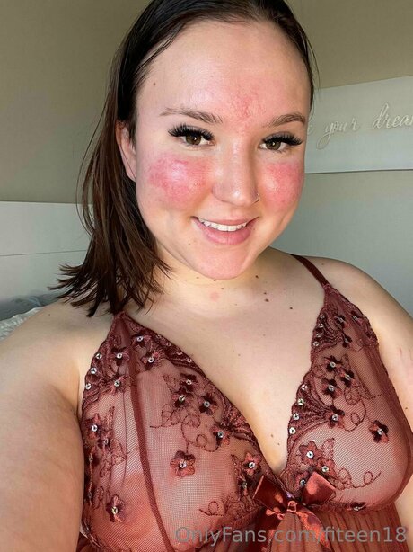 Bisexualcollegegirl ポルノ女優 写真