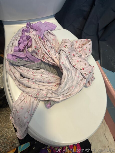 ポーグ xxx オンリーファンズ エロ ギャラリー