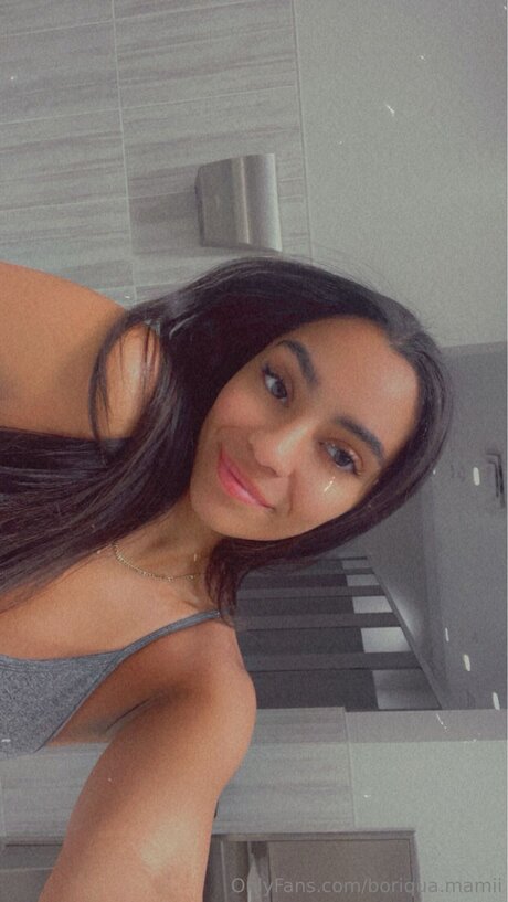 黒人ママオンリーファンズ 無料 画像