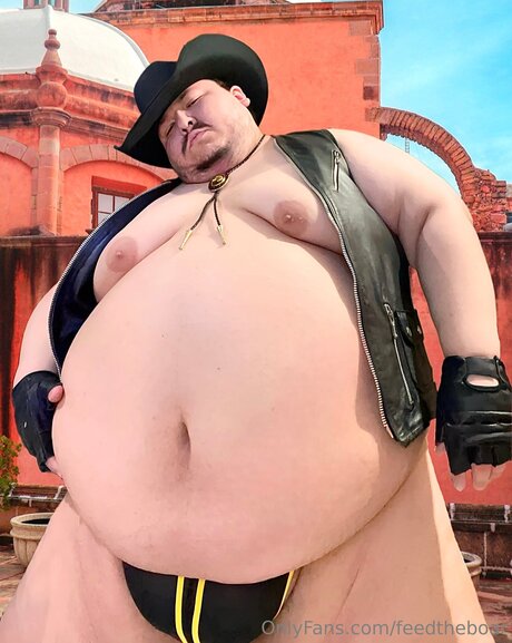 Feedtheboar エロティックなポルノスター 写真