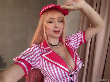 Shadory ヌードのポルノスター 写真