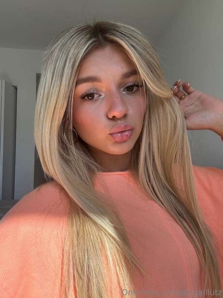 Abigaillutz セックスモデル 写真