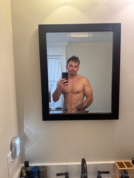 Victorbliss 無料のポルノスター 写真