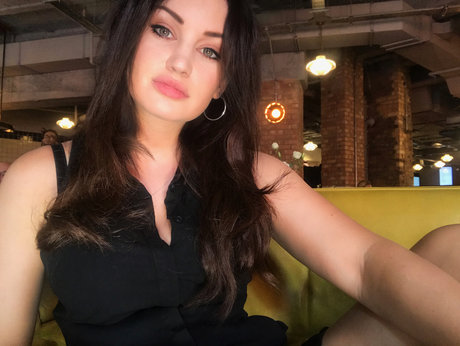 巨乳の黒人女性オンリーファンズ アートxxx ギャラリー