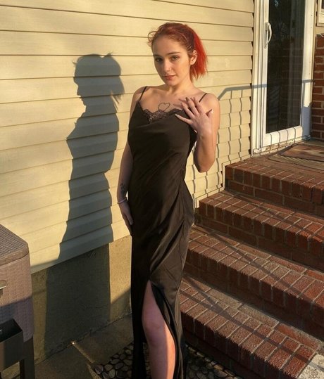 厚い黒檀オンリーファンズ ホットヌード 写真