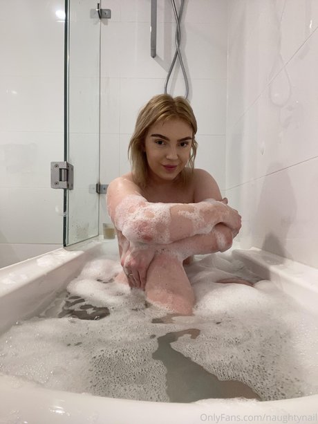 Tynnille Robinson モデル 写真