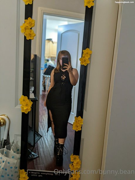 Unused Notebook_ xxx女優 画像