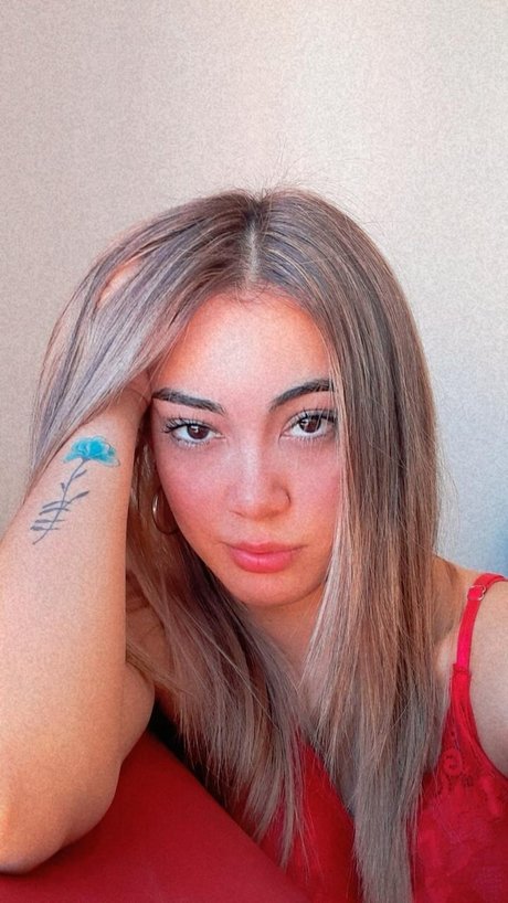 Aylenvip アートモデル 写真