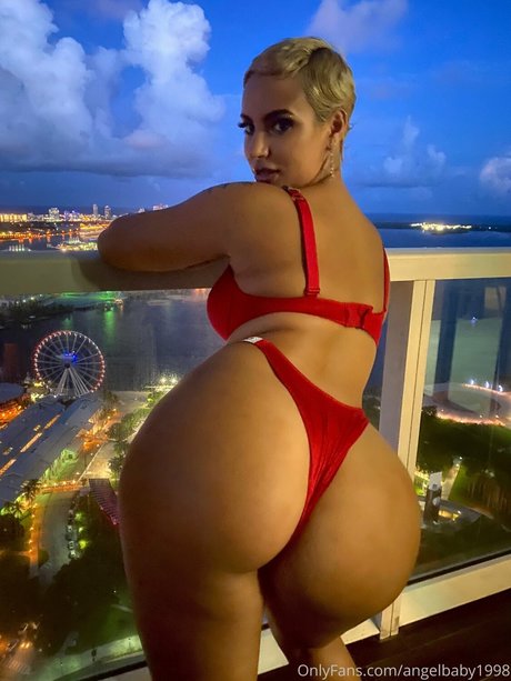 Ava Alita 最高のスター 写真