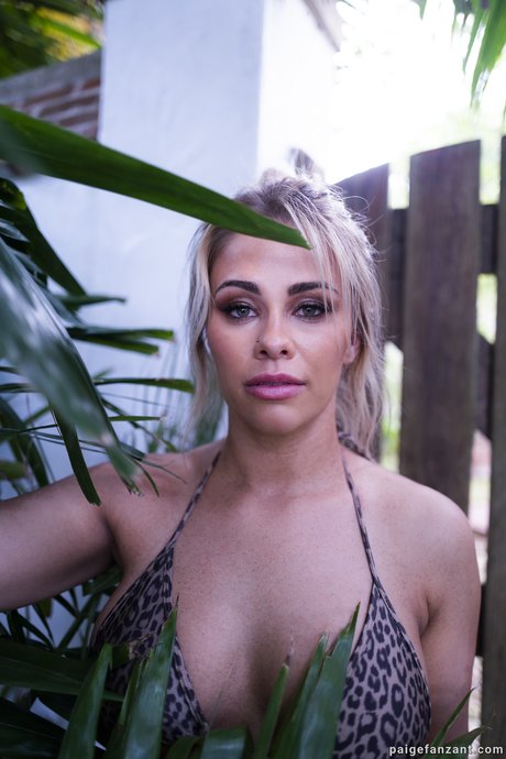 BBW パウグ オンリーファンズ 美しいポルノ 写真