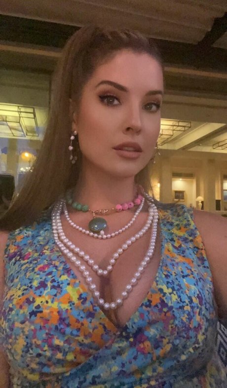 コスプレガールズオンリーファンズ ポルノグラフィック 写真