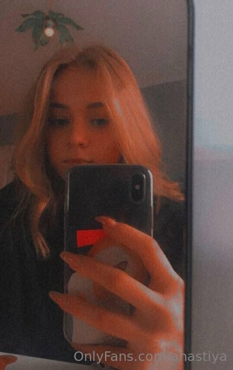 曲線美のシーメールOnlyFans ヌード 写真