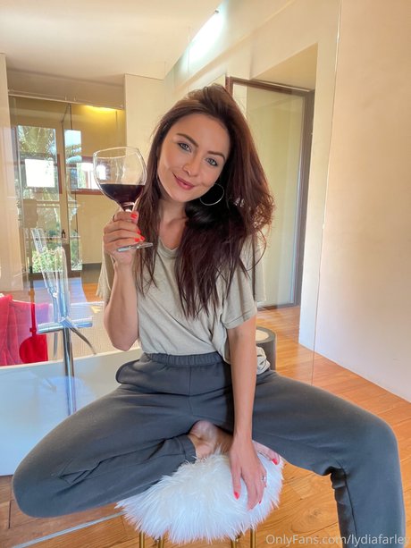 OnlyFansの普及 限定 写真