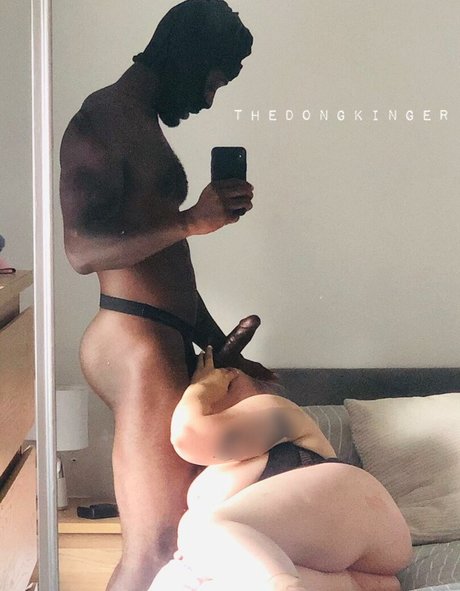 大きな乳首オンリーファンズ 無料エロ 写真