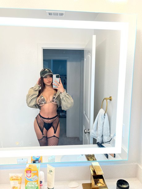 Lildedjanet ホット女優 写真