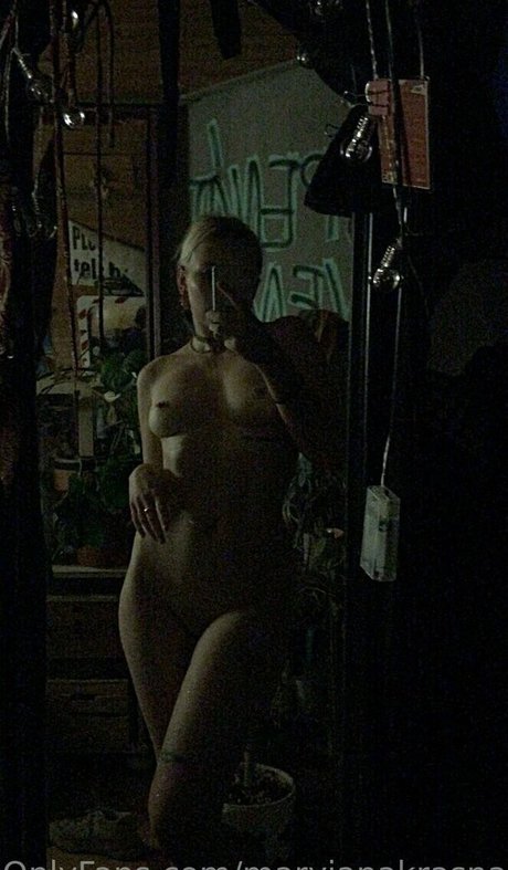 曲線美の女の子オンリーファンズ ポルノ アーカイブ