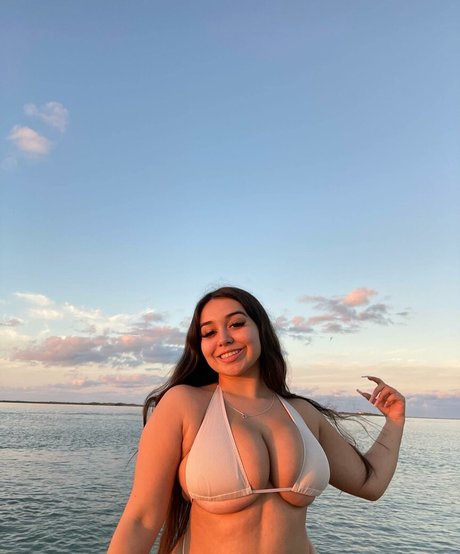 ゴス3P OnlyFans 無料アダルト 画像