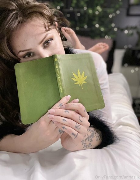 裸の熟女オンリーファンズ 可愛い 画像